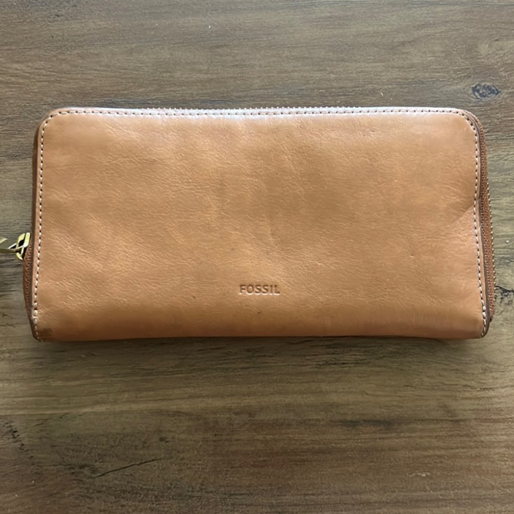 Fossil Leather Zip Around Wallet